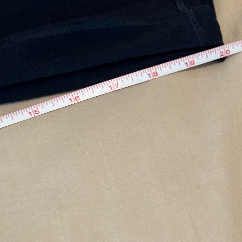Fabletics Women's Black Leggings with Pockets and Mesh Sleek Design - Size L - Picture 7 of 7